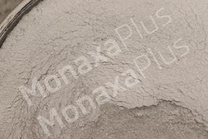 platina v katalyzatoru z desty